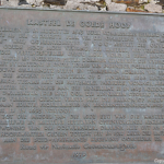 Plakaat aan de buitenkant van Kasteel de Goede Hoop in Kaapstad<br/>Copyright © JTravel.nl Plakaat aan de buitenkant van Kasteel de Goede Hoop in Kaapstad / Copyright © JTravel.nl