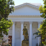 Standbeeld van Jan Smuts in de Company's Garden in Kaapstad<br/>Copyright © JTravel.nl Standbeeld van Jan Smuts in de Company's Garden in Kaapstad / Copyright © JTravel.nl