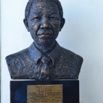 Borstbeeld van Nelson MandelavCopyright ยฉ JTravel.nl Borstbeeld van Nelson Mandela / Copyright ยฉ JTravel.nl
