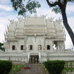 Wat Rong Khun Tempel bij Chiang Rai<br/>Copyright © JTravel.nl Wat Rong Khun Tempel bij Chiang Rai / Copyright © JTravel.nl