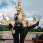 Sop Ruak aan de Mekong Rivier bij Chiang Rai<br/>Copyright © JTravel.nl Sop Ruak aan de Mekong Rivier bij Chiang Rai / Copyright © JTravel.nl