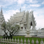 Wat Rong Khun Tempel bij Chiang Rai<br/>Copyright © JTravel.nl Wat Rong Khun Tempel bij Chiang Rai / Copyright © JTravel.nl