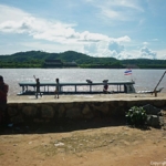 Onze boot aan de oever van de Mekong Rivier in Laos<br/>Copyright © JTravel.nl Onze boot aan de oever van de Mekong Rivier in Laos / Copyright © JTravel.nl