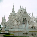 Wat Rong Khun Tempel bij Chiang Rai<br/>Copyright © JTravel.nl Wat Rong Khun Tempel bij Chiang Rai / Copyright © JTravel.nl