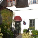 De ingang naar het restaurant van het Stellenbosch Hotel in Stellenbosch<br/>Copyright © JTravel.nl De ingang naar het restaurant van het Stellenbosch Hotel in Stellenbosch / Copyright © JTravel.nl
