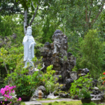 In de tuin van het nonnenklooster van Hué<br/>Copyright © JTravel.nl In de tuin van het nonnenklooster van Hué / Copyright © JTravel.nl