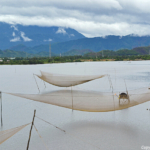 Visnetten tussen de Wolkenpas en Danang op 13-9-2013<br/>Copyright © JTravel.nl Visnetten tussen de Wolkenpas en Danang op 13-9-2013 / Copyright © JTravel.nl