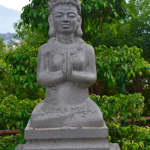 Een beeld in de tuin van de Po Nagar Torens in Nha Trang<br/>Copyright © JTravel.nl Een beeld in de tuin van de Po Nagar Torens in Nha Trang / Copyright © JTravel.nl