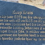 Een tekst bij de kruizen van Cape Cross<br/>Copyright © JTravel.nl Een tekst bij de kruizen van Cape Cross / Copyright © JTravel.nl