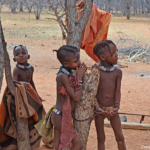 Kinderen van de Himba stam in Otjikandero<br/>Copyright © JTravel.nl Kinderen van de Himba stam in Otjikandero / Copyright © JTravel.nl
