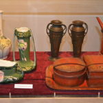 De tentoonstelling 'Meer dan mooi' op de zolder van de Oudheidkamer in Den Burg<br/>Copyright © JTravel.nl De tentoonstelling 'Meer dan mooi' op de zolder van de Oudheidkamer in Den Burg / Copyright © JTravel.nl