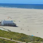 Het strand bij de vuurtoren van De Cocksdorp<br/>Copyright © JTravel.nl Het strand bij de vuurtoren van De Cocksdorp / Copyright © JTravel.nl