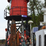 De buitenruimte van het Schipbreuk- en Juttersmuseum Flora in De Koog<br/>Copyright © JTravel.nl De buitenruimte van het Schipbreuk- en Juttersmuseum Flora in De Koog / Copyright © JTravel.nl