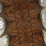 Het deels houten plafond van de kerk in de St. Bavokerk in Haarlem tijdens de Instawalk Waterbazen<br/>Copyright © JTravel.nl Het deels houten plafond van de kerk in de St. Bavokerk in Haarlem tijdens de Instawalk Waterbazen / Copyright © JTravel.nl