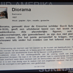 Uitleg over het diorama uit Suriname in Museum Volkenkunde in Leiden<br/>Copyright © JTravel.nl Uitleg over het diorama uit Suriname in Museum Volkenkunde in Leiden / Copyright © JTravel.nl