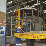 In de fabriekshal van Damen Shiprepair in Amsterdam Noord tijdens de Instameet 24H Noord<br/>Copyright ยฉ JTravel.nl In de fabriekshal van Damen Shiprepair in Amsterdam Noord tijdens de Instameet 24H Noord / Copyright ยฉ JTravel.nl