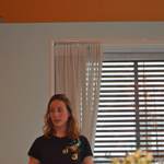 De workshop โVerdien geld met je plastic afvalโ op de GeWoonboot in Amsterdam Noord tijdens de Instameet 24H Noord<br/>Copyright ยฉ JTravel.nl De workshop โVerdien geld met je plastic afvalโ op de GeWoonboot in Amsterdam Noord tijdens de Instameet 24H Noord / Copyright ยฉ JTravel.nl