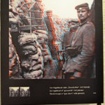 De 3D foto 'De vogelkooi of 'gaswacht' met granaat' tijdens de tentoonstelling Front 14/18 in het Waterliniemuseum in Bunnik<br/>Copyright © JTravel.nl De 3D foto 'De vogelkooi of 'gaswacht' met granaat' tijdens de tentoonstelling Front 14/18 in het Waterliniemuseum in Bunnik / Copyright © JTravel.nl