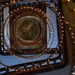 In het trappenhuis van het Tassenmuseum Hendrikje aan de Herengracht in Amsterdam<br/>Copyright ยฉ JTravel.nl In het trappenhuis van het Tassenmuseum Hendrikje aan de Herengracht in Amsterdam / Copyright ยฉ JTravel.nl