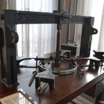 Een werktafel van een een diamantslijper in het Diamant Museum in Amsterdam<br/>Copyright ยฉ JTravel.nl Een werktafel van een diamantslijper in het Diamant Museum in Amsterdam / Copyright ยฉ JTravel.nl