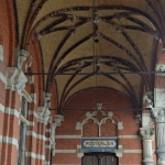 Aan de buitenkant van het stationsgebouw van Groningen<br/>Copyright © JTravel.nl Aan de buitenkant van het stationsgebouw van Groningen / Copyright © JTravel.nl