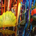 Het werk Mille Fiori van glaskunstenaar Dale Chihuly in het Groninger Museum in Groningen<br/>Copyright © JTravel.nl Het werk Mille Fiori van glaskunstenaar Dale Chihuly het Groninger Museum in Groningen / Copyright © JTravel.nl