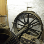 In Korenmolen De Hoop in Gorinchem tijdens deel 3 van de Instameet Waterliniepad<br/>Copyright ยฉ JTravel.nl In Korenmolen De Hoop in Gorinchem tijdens deel 3 van de Instameet Waterliniepad / Copyright ยฉ JTravel.nl