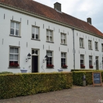 Op het terrein Slot Loevestein tijdens deel 3 van de Instameet Waterliniepad<br/>Copyright ยฉ JTravel.nl Op het terrein van Slot Loevestein tijdens deel 3 van de Instameet Waterliniepad / Copyright ยฉ JTravel.nl