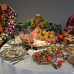 Kunstwerk โLast supperโ van kunstenaar Yinka Shonibare, naar de muurschildering van Leonardo da Vinci, uitbeeldende het laatste avondmaal (verhaal uit de Bijbel) in het LAM (Lisser Art Museum) in Lisse.<br/>Copyright ยฉ JTravel.nl Kunstwerk โLast supperโ van kunstenaar Yinka Shonibare, naar de muurschildering van Leonardo da Vinci, uitbeeldende het laatste avondmaal (verhaal uit de Bijbel) in het LAM (Lisser Art Museum) in Lisse / Copyright ยฉ JTravel.nl