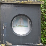 De barometer op het Kerkplein in Oosterend<br/>Copyright © JTravel.nl De barometer op het Kerkplein in Oosterend / Copyright © JTravel.nl