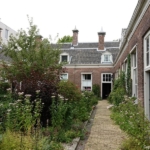 Hofje van Noblet in Haarlem tijdens mijn wandeling tussen Haarlem en Zandvoort<br/>Copyright © JTravel.nl Hofje van Noblet in Haarlem tijdens mijn wandeling tussen Haarlem en Zandvoort<br/>Copyright © JTravel.nl