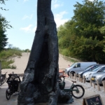 Kunst van Kees Verkade naast Restaurant Kraantje Lek in Overveen tijdens mijn wandeling tussen Haarlem en Zandvoort<br/>Copyright © JTravel.nl Kunst van Kees Verkade naast Restaurant Kraantje Lek in Overveen tijdens mijn wandeling tussen Haarlem en Zandvoort<br/>Copyright © JTravel.nl