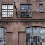 Een industrieel pand aan de Oostenburgermiddenstraat tijdens mijn wandeling in de haven van Amsterdam <br/>Copyright © JTravel.nl Een industrieel pand aan de Oostenburgermiddenstraat tijdens mijn wandeling in de haven van Amsterdam <br/>Copyright © JTravel.nl