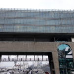 Kraanspoor in Amsterdam-Noord tijdens mijn wandeling in de haven van Amsterdam <br/>Copyright © JTravel.nl Kraanspoor in Amsterdam-Noord tijdens mijn wandeling in de haven van Amsterdam Copyright © JTravel.nl