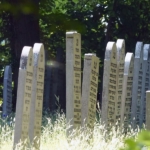 Joodse begraafplaats in Hoogeveen tijdens de 24e etappe van het Westerborkpad / Copyright JTravel.nl Joodse begraafplaats in Hoogeveen tijdens de 24e etappe van het Westerborkpad / Copyright JTravel.nl