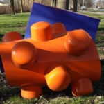 Kunstwerk in Heemskerk tijdens mijn wandeling rond de buitenplaatsen van Heemskerk Kunstwerk in Heemskerk tijdens mijn wandeling rond de buitenplaatsen van Heemskerk