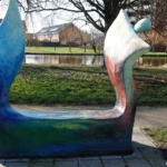 Kunstwerk in Heemskerk tijdens mijn wandeling rond de buitenplaatsen van Heemskerk Kunstwerk in Heemskerk tijdens mijn wandeling rond de buitenplaatsen van Heemskerk