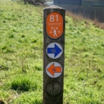 Routepaaltje 81 tijdens mijn wandeling rond de buitenplaatsen van Heemskerk Routepaaltje 81 tijdens mijn wandeling rond de buitenplaatsen van Heemskerk
